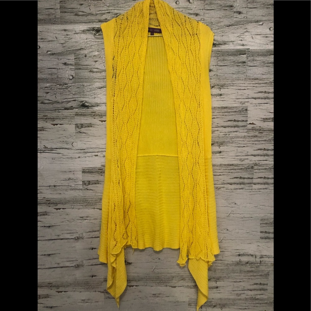 LiLy Rose yellow sleeveless high low cardigan